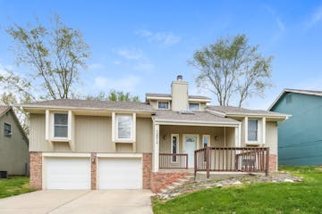 12212 E 58th Ter Kansas City, MO 64133